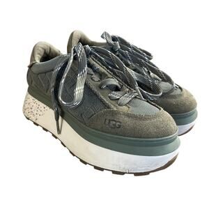 Women US-7 UGG Marin Sneakers Olive Green Lace-Up Platform Shoes Fuzzy Terry